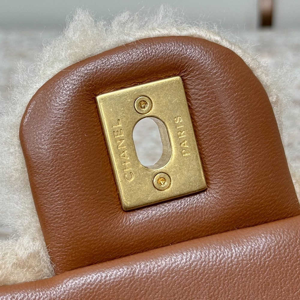 Chanel Bag 23 cm