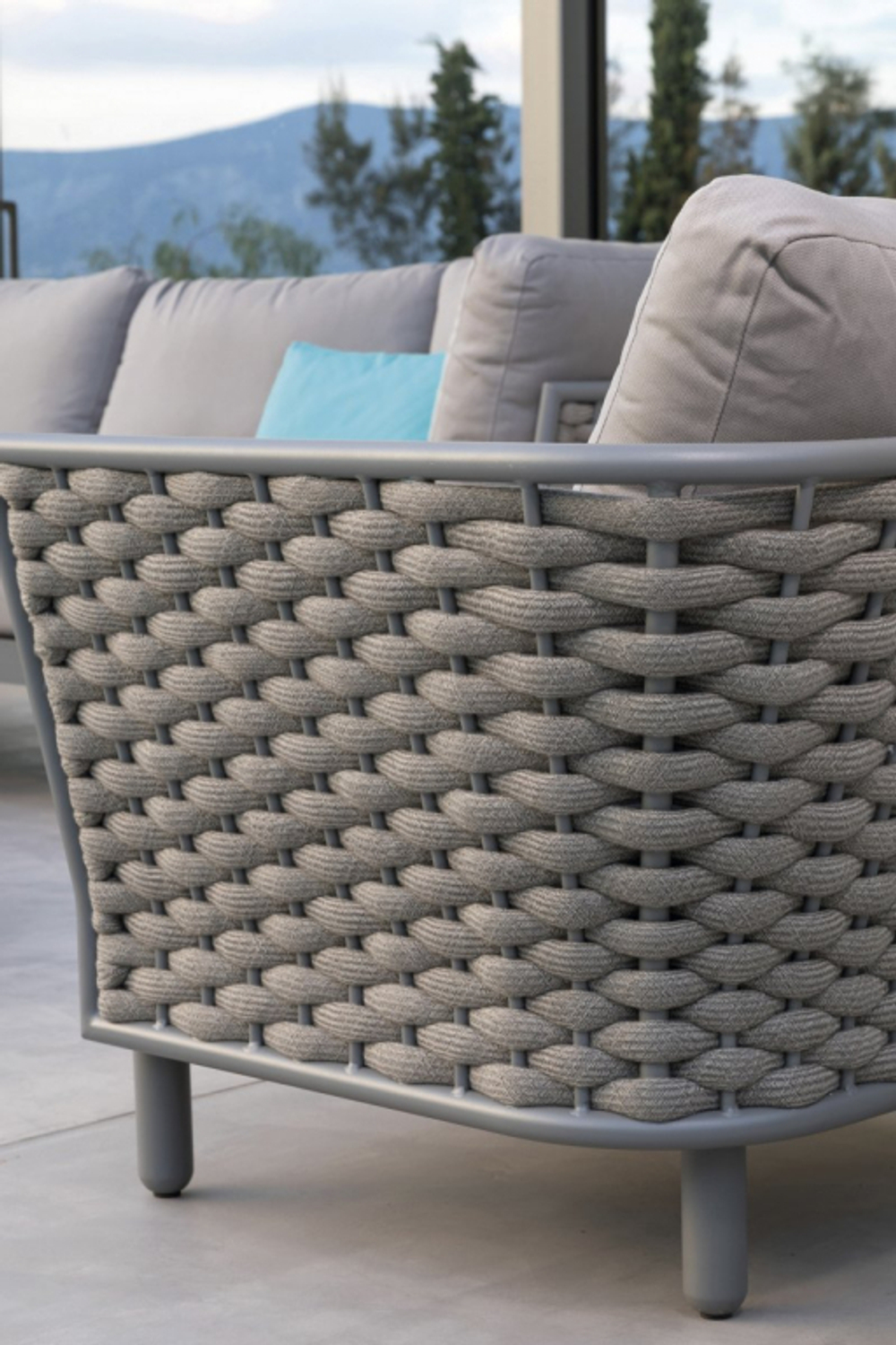 Диван плетеный двухместный Tagliamento Leon