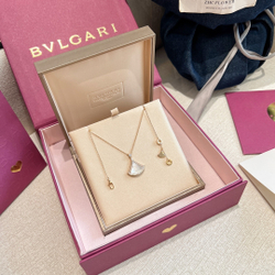Bvlgari Divas' Dream Necklace