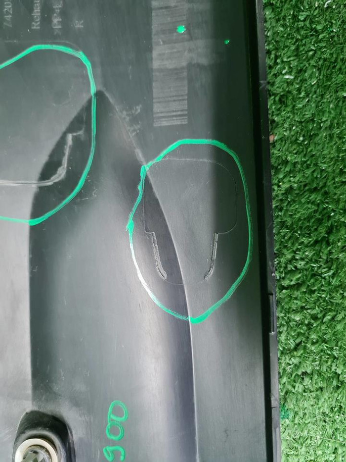 Накладка двери задняя правая BMW X2 F39 2017-2023