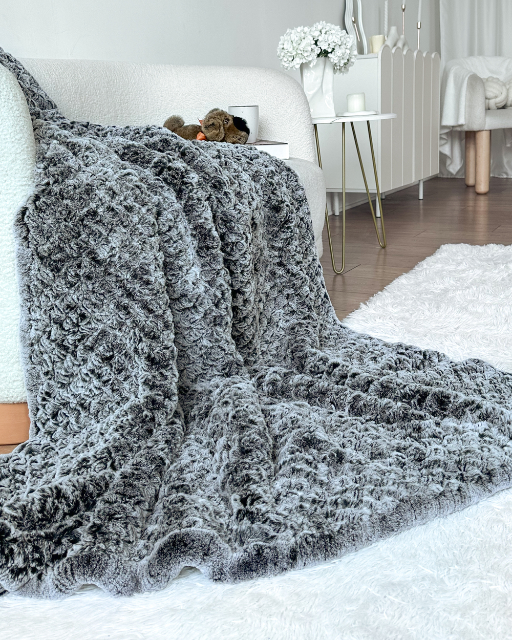 Вязаный плед из натурального меха рекс 240*220 см (серый сноутоп, окрас меха в два тона)