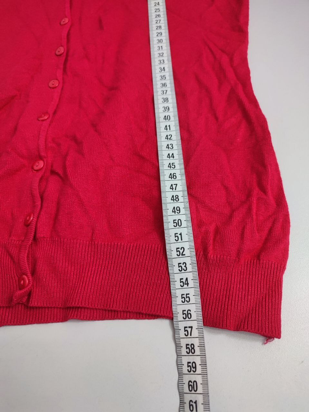 Джемпер на пуговицах 46 размер