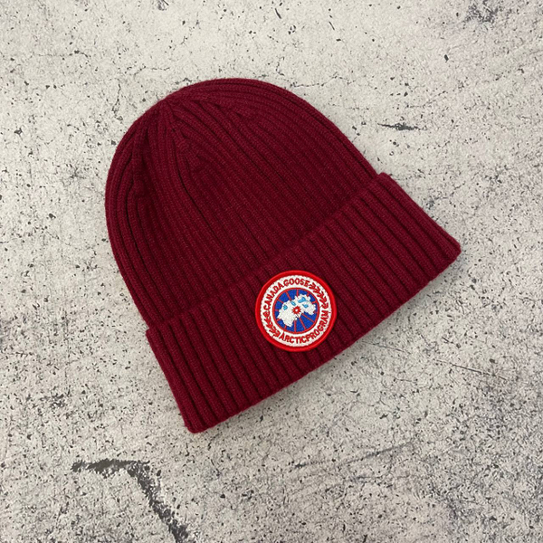 Шапка Canada Goose bordo