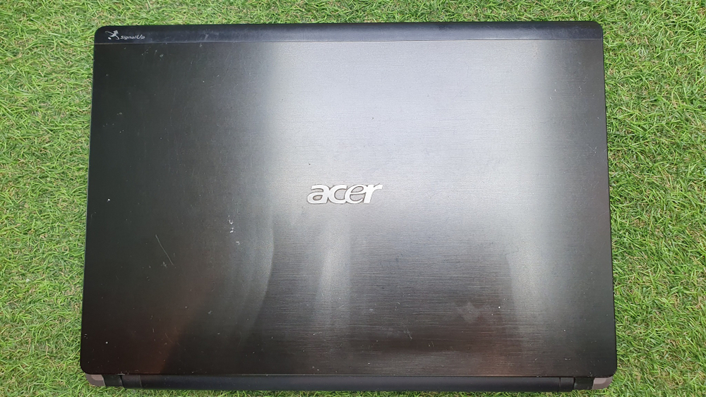 Ноутбук Acer  i3/3Gb