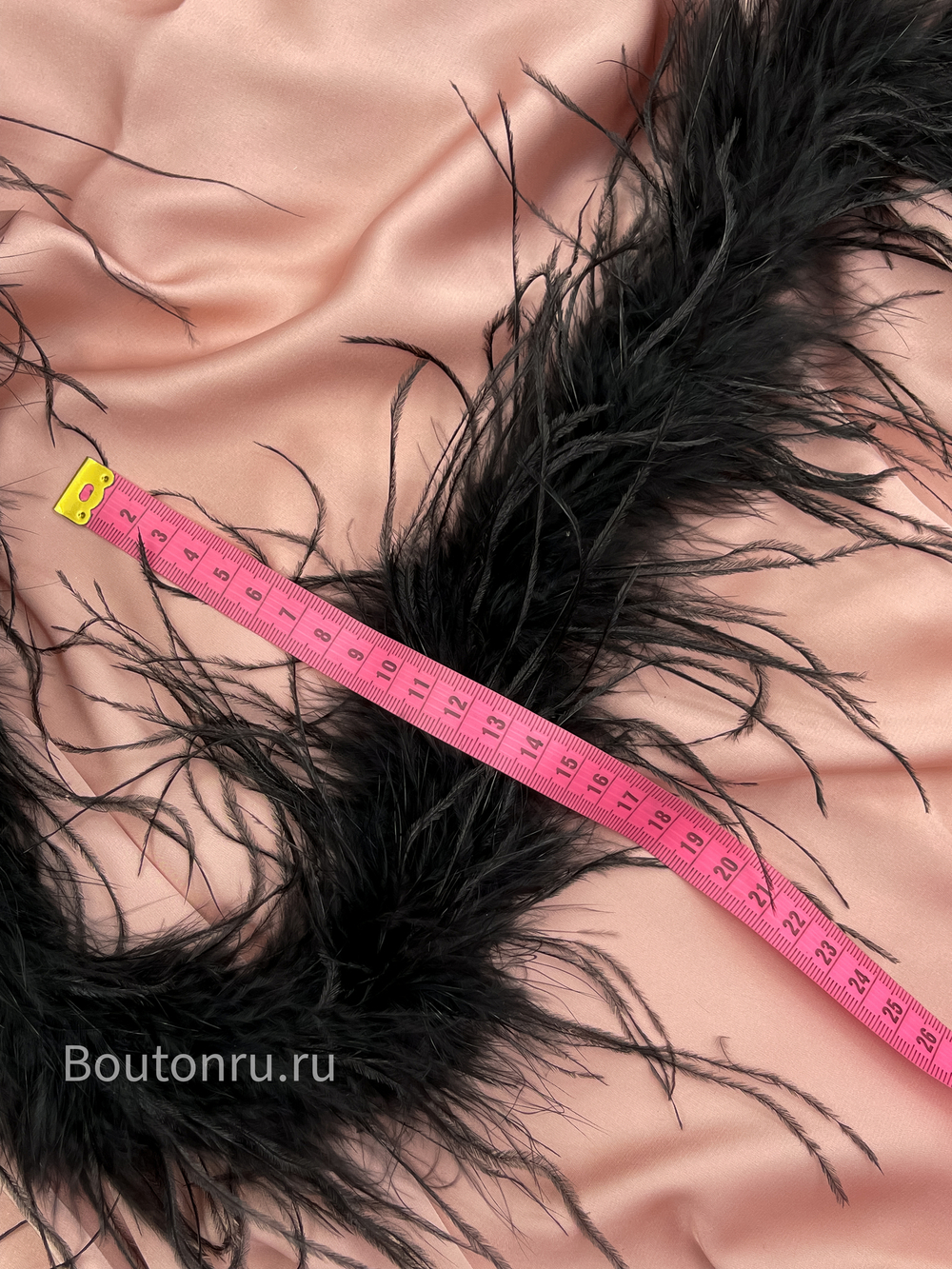 Боа страус 2 нити черное