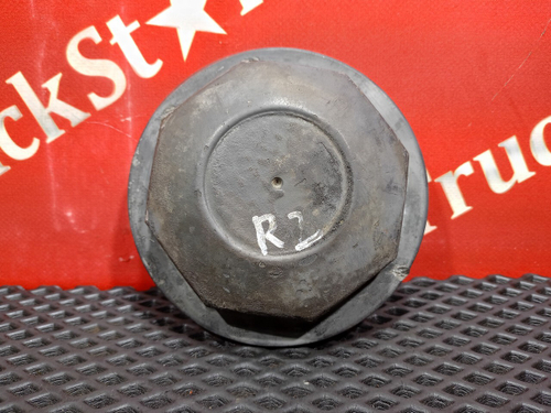 Крышка  ступицы передней