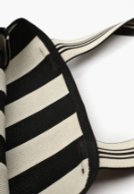 5161-044-649 white/black-25L Женская сумка