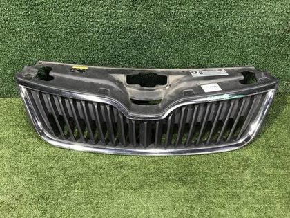 Решетка радиатора Skoda Rapid 1 (2012-2020)