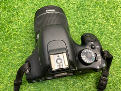 Canon 550D kit 18-55mm 3.5-5.6 IS II 21.000 кадров