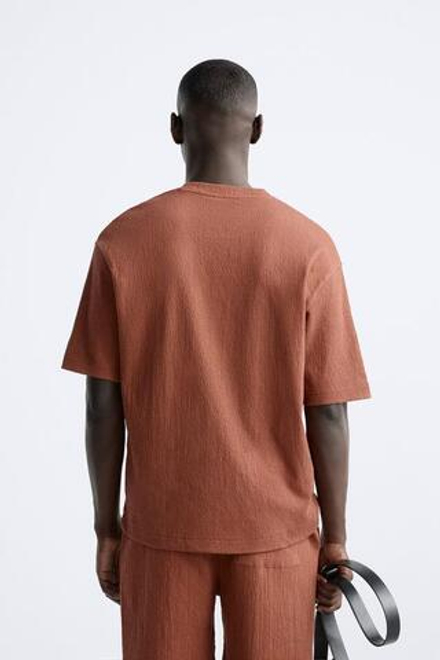 ZARA ФУТБОЛКА ИЗ РЕЛЬЕФНОЙ ТКАНИ, ОХРА