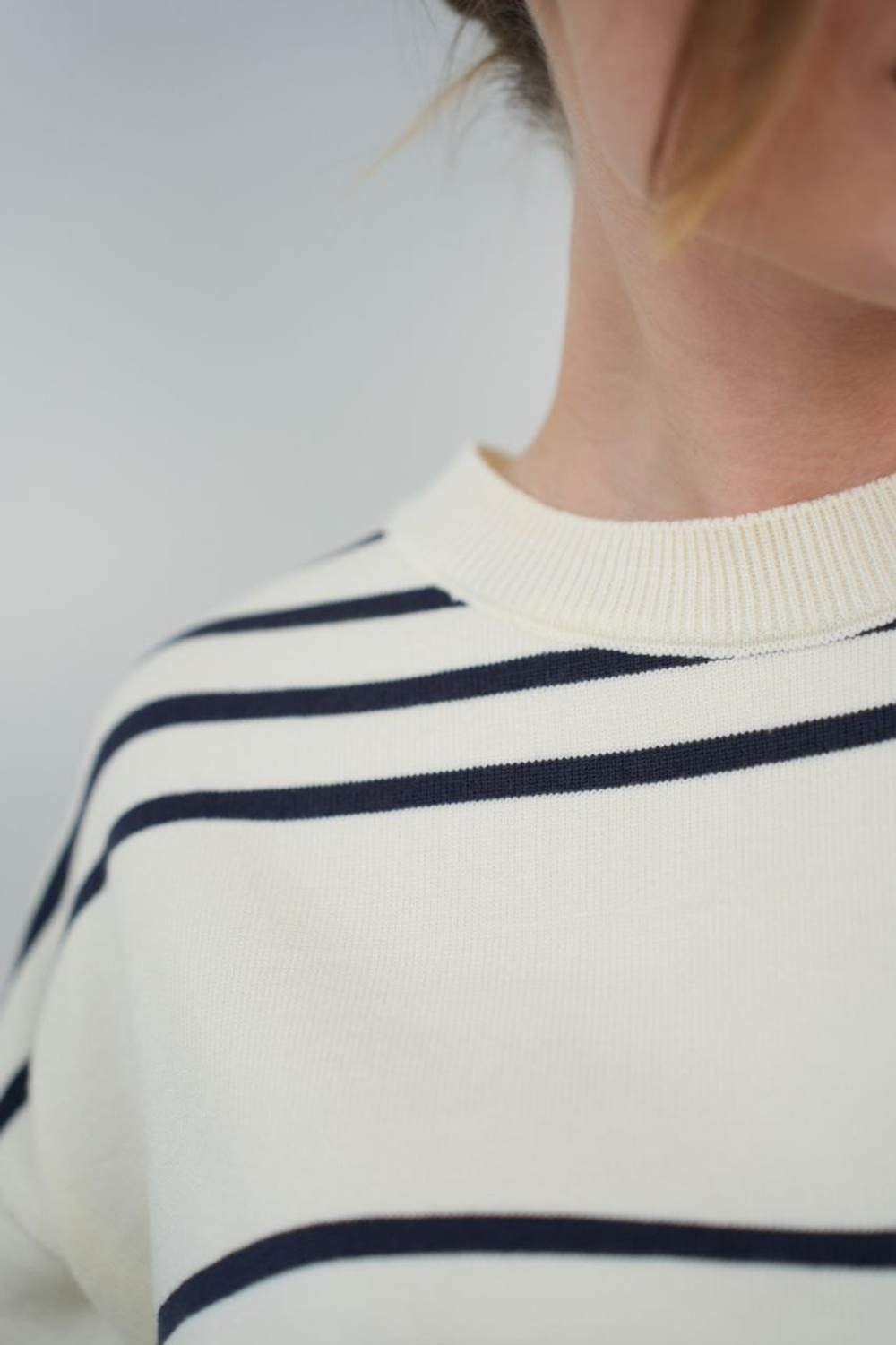 Джемпер женский 830