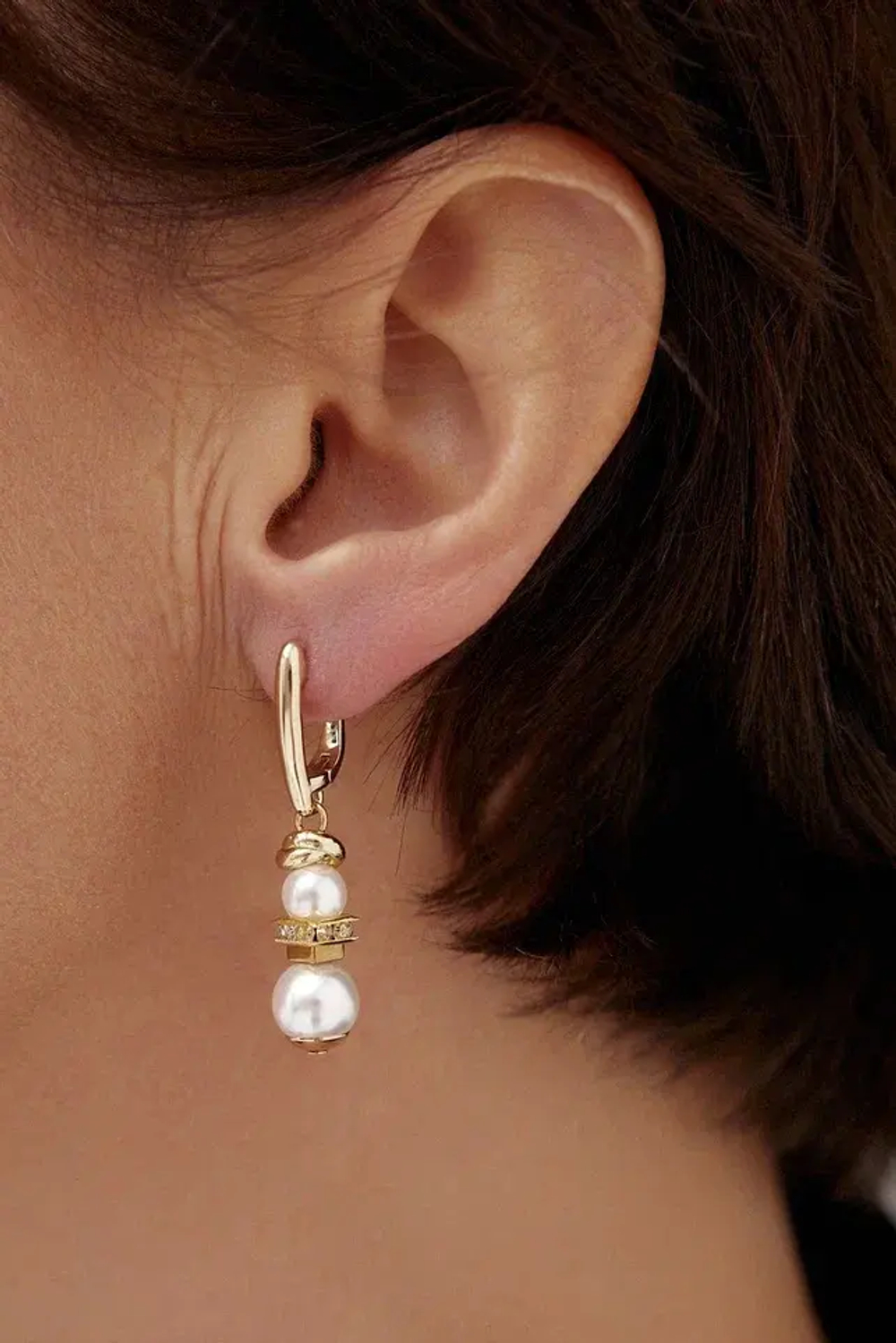 Серьги из белого жемчуга 0,5 и 0,7 см с гематитом и цирконами, серебро