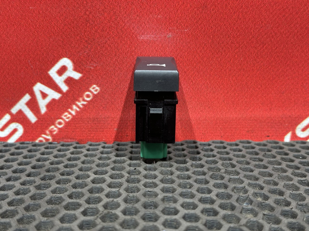 Кнопка звукового сигнала