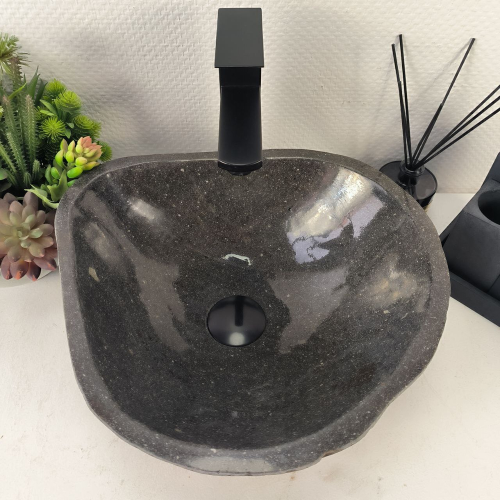 Раковина из речного камня RS-64997 38*35*15 0855