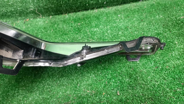 Стекло ПТФ правое Lexus LX 3 (2015-2023)