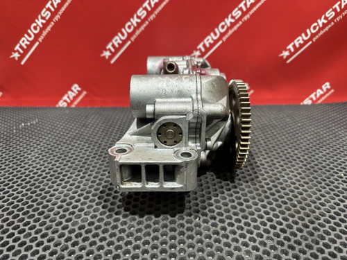 Насос масляный