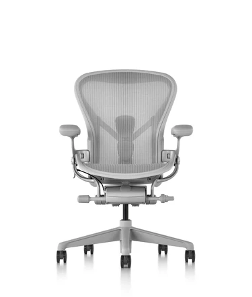 Кресло Herman Miller Aeron Mineral Matte, размер C