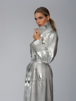 Женский кожаный плащ серебро