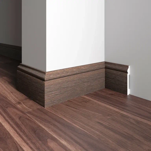 005-73SH Напольный плинтус (79*13*2400мм)/24шт, шт