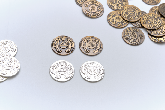 Металлические монеты для игры Дальше и Ближе