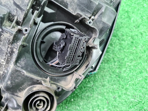 Фара правая VW Multivan T6 (2019-н.в.) LED