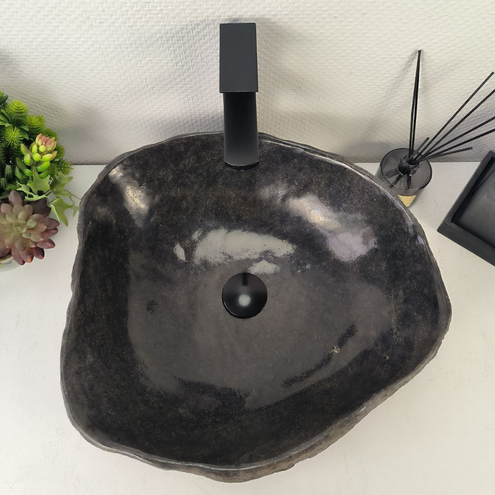 Раковина из речного камня RS-65012 46*44*15 0861