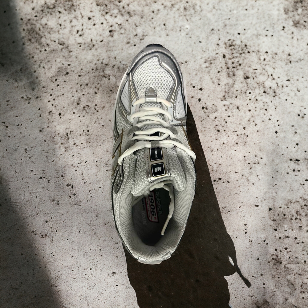 New Balance 1906R • Gray Gold