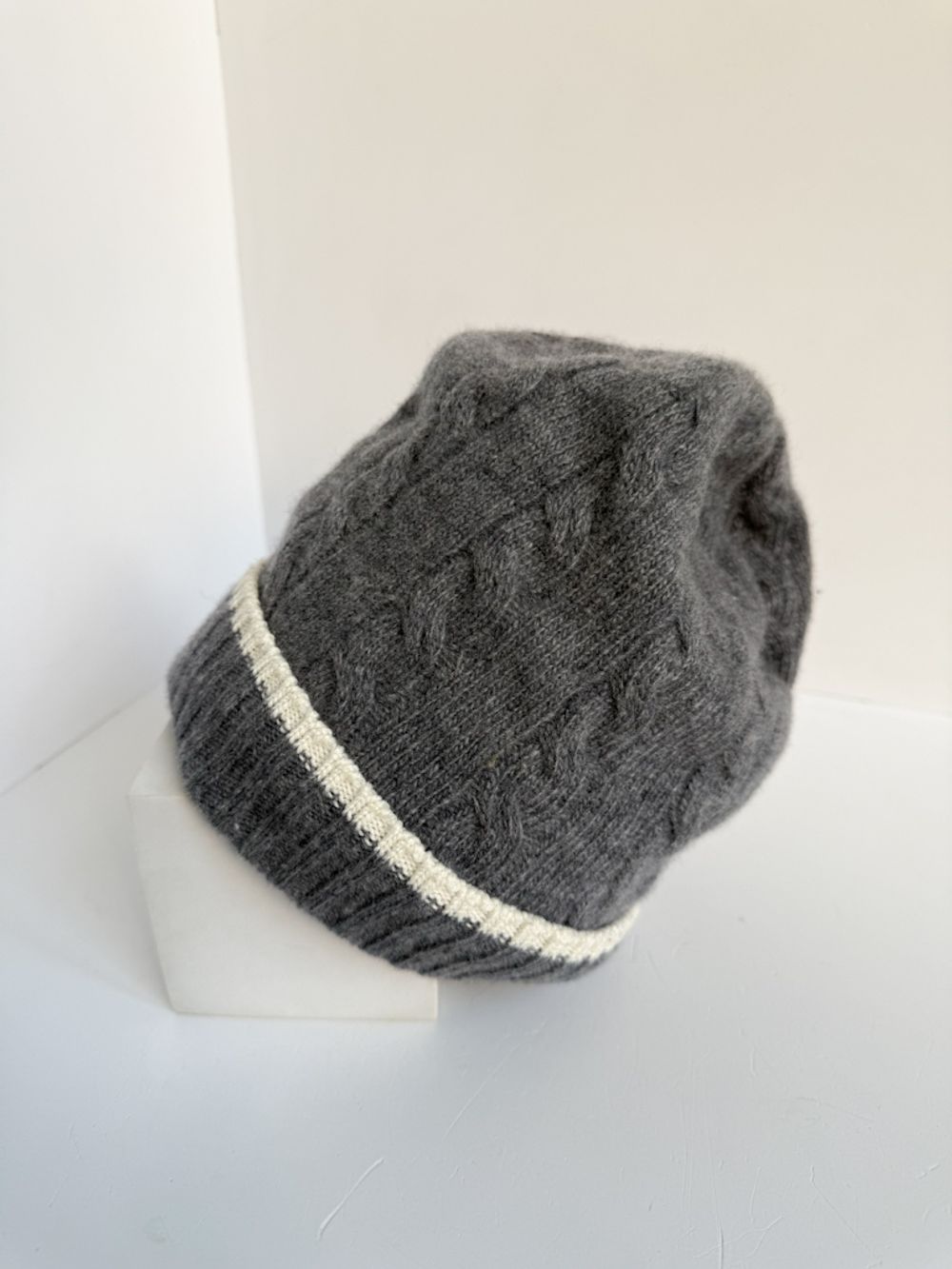 Шапка Moncler, 140