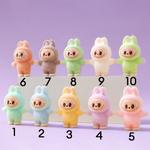 Подвеска Лабубу, пин на правом ушке, флокированный пластик