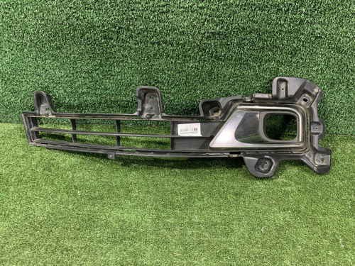 Накладка ПТФ левая Toyota Land Cruiser 200 (2015-2021)