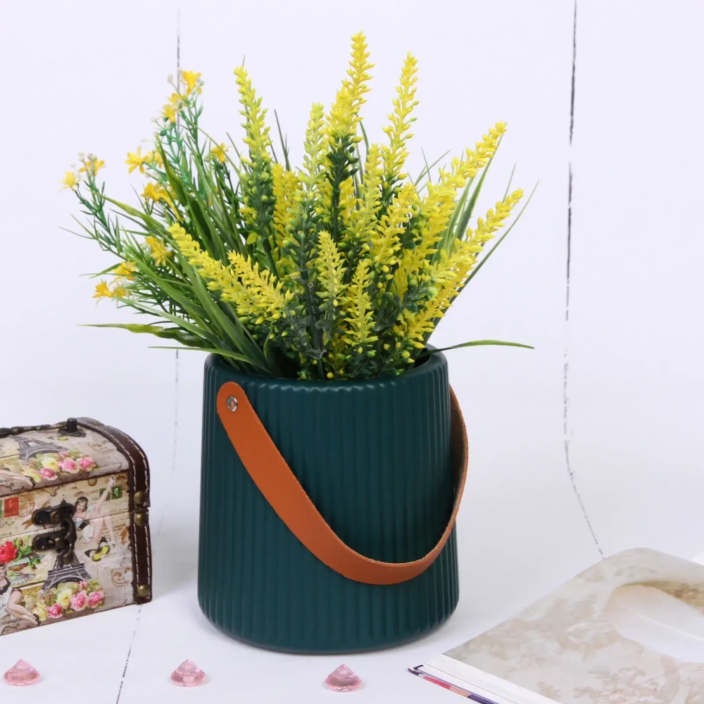 Ваза из пластика «Адель» 14*14,5см полоска,цвет зеленый