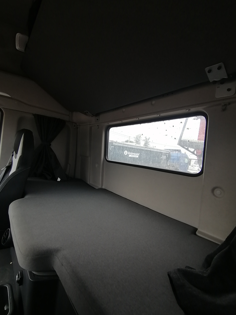 HONGYAN CQ* 6x4 Седельный тягач CQ4257EV11334 (Дизельный, 11,1 л, 430 л.с., МТ)