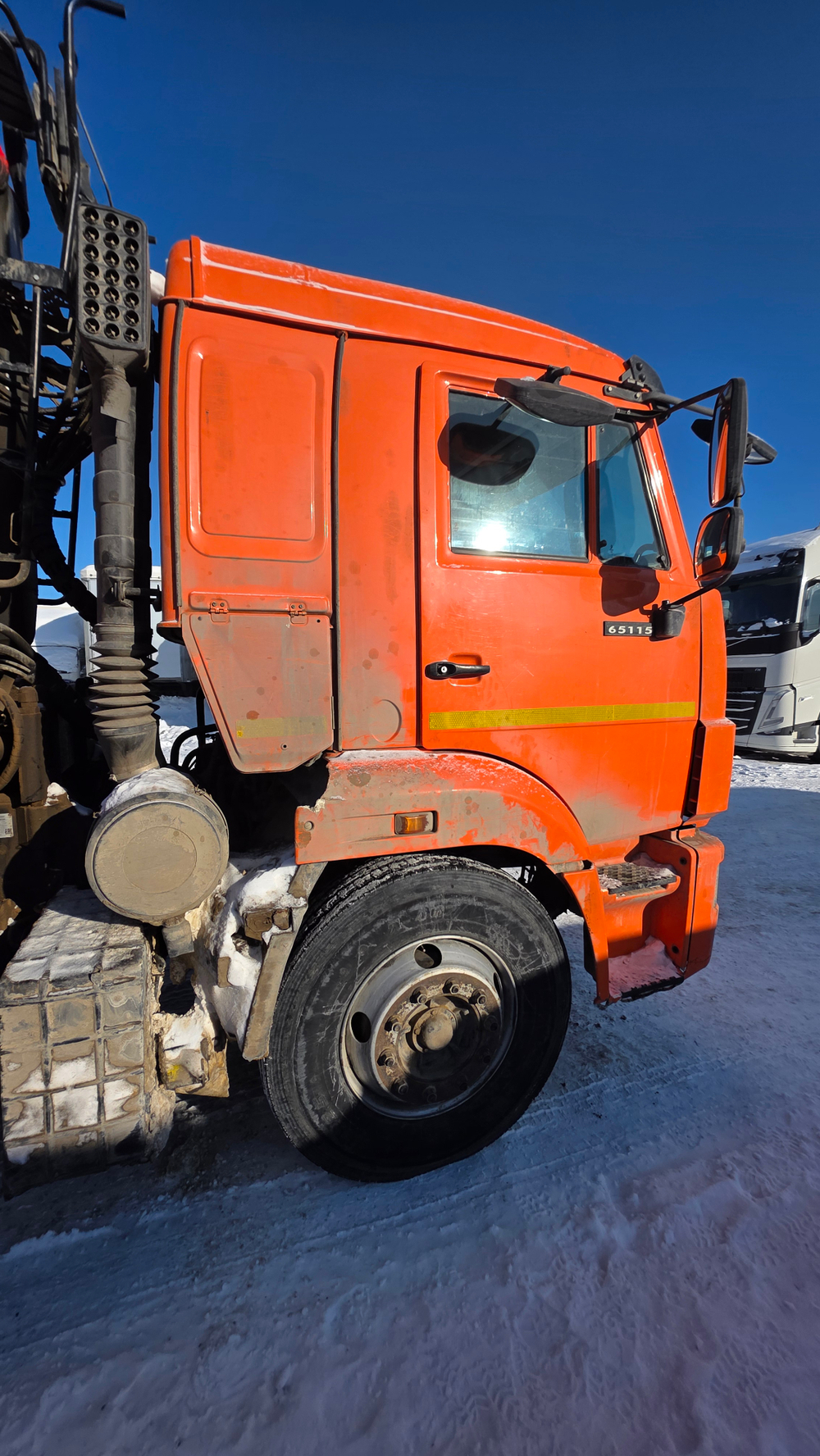 КамАЗ 65115 6x4 Ломовоз с КМУ 659004 (Дизельный, 6,7 л, 292 л.с., МТ)