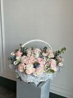 Сборная корзина в нежных оттенках