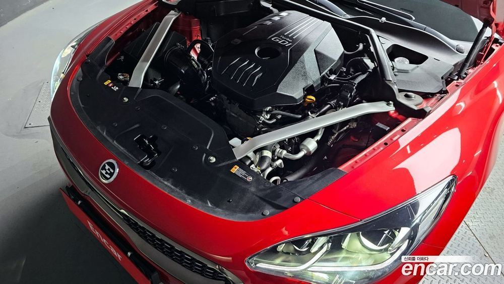 Kia Stinger 2.0 Turbo AWD (04.2020)
