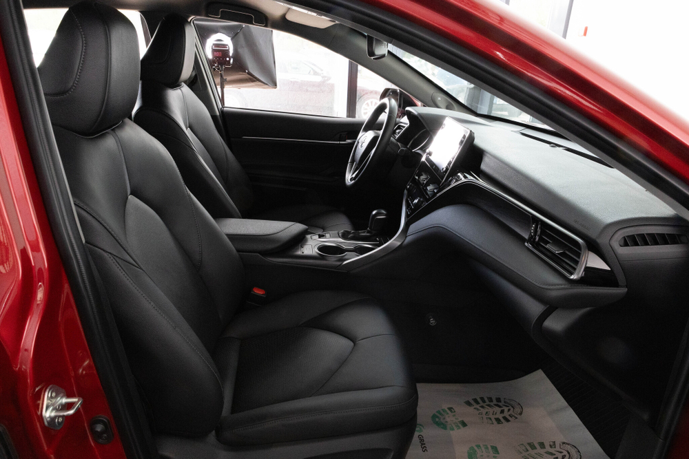 Toyota Camry, 2021 год