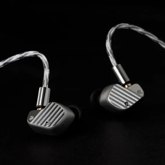 Final Audio A10000 Silver