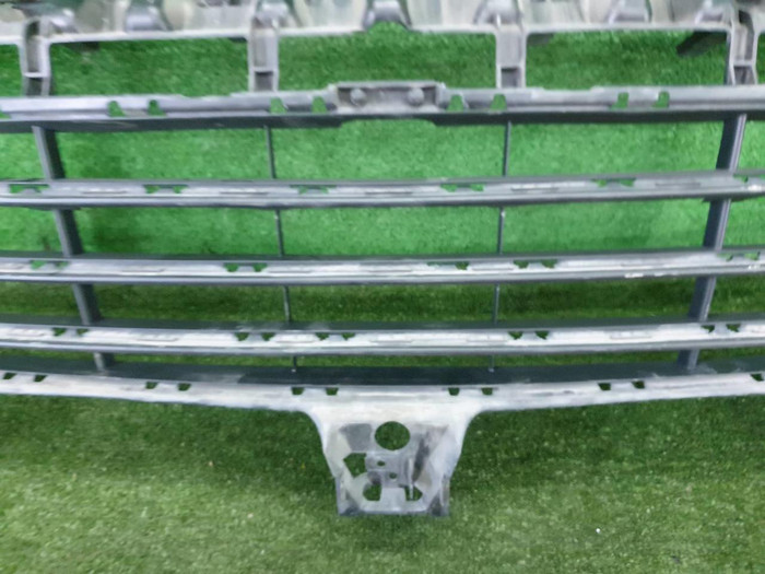 Решетка переднего бампера Porsche Cayenne 3 17-23