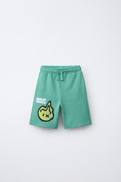 ZARA ШОРТЫ-БЕРМУДЫ С ПРИНТОМ SMILEYWORLD ®, ЗЕЛЕНЫЙ