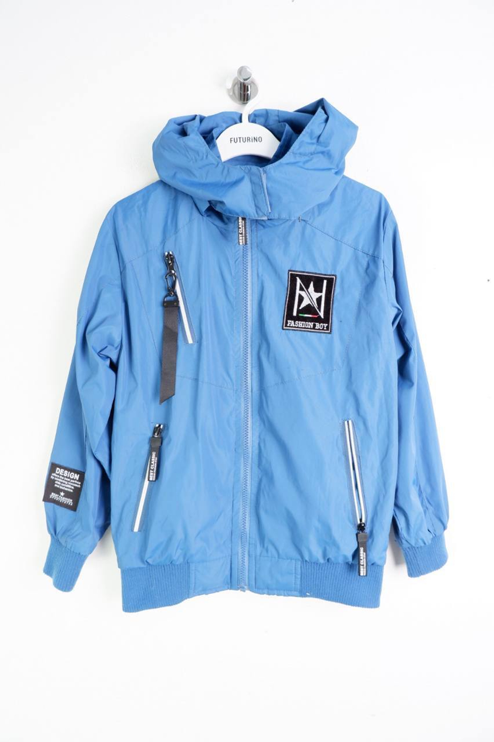 Куртка тонкая, визуально на 10/11 лет