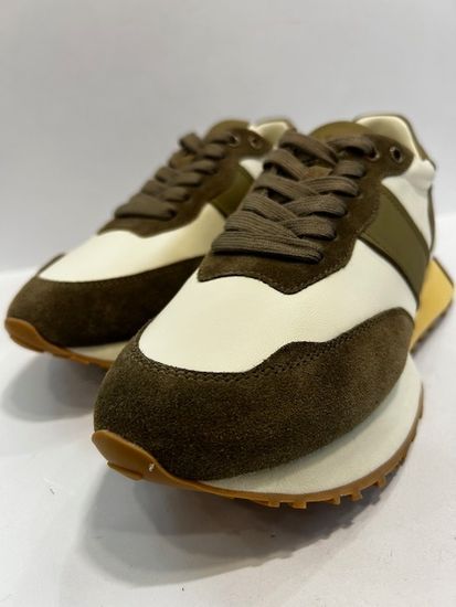 Кроссовки женские