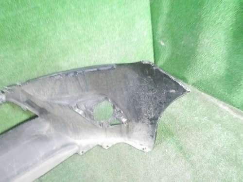 Бампер передний Toyota Hilux 8 (2015-2020)