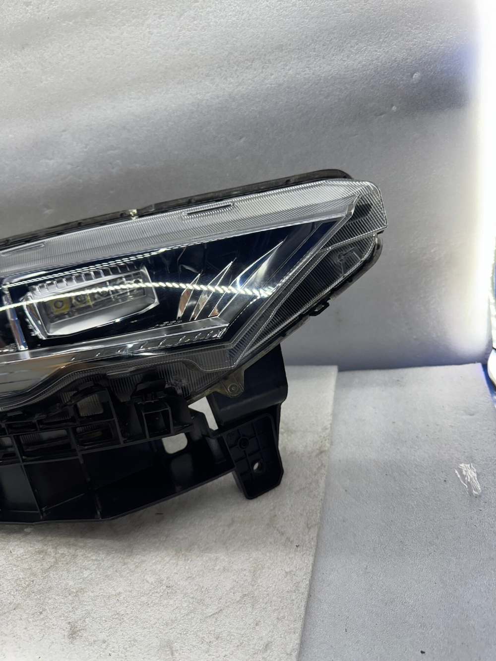 LED фары оригинальные для Haval H6 (разбор)