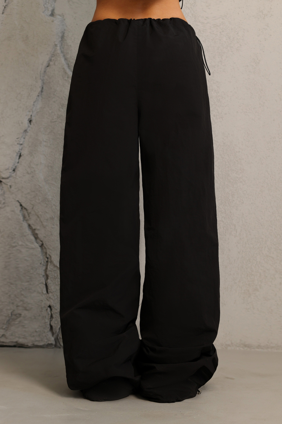 Брюки из плащевки