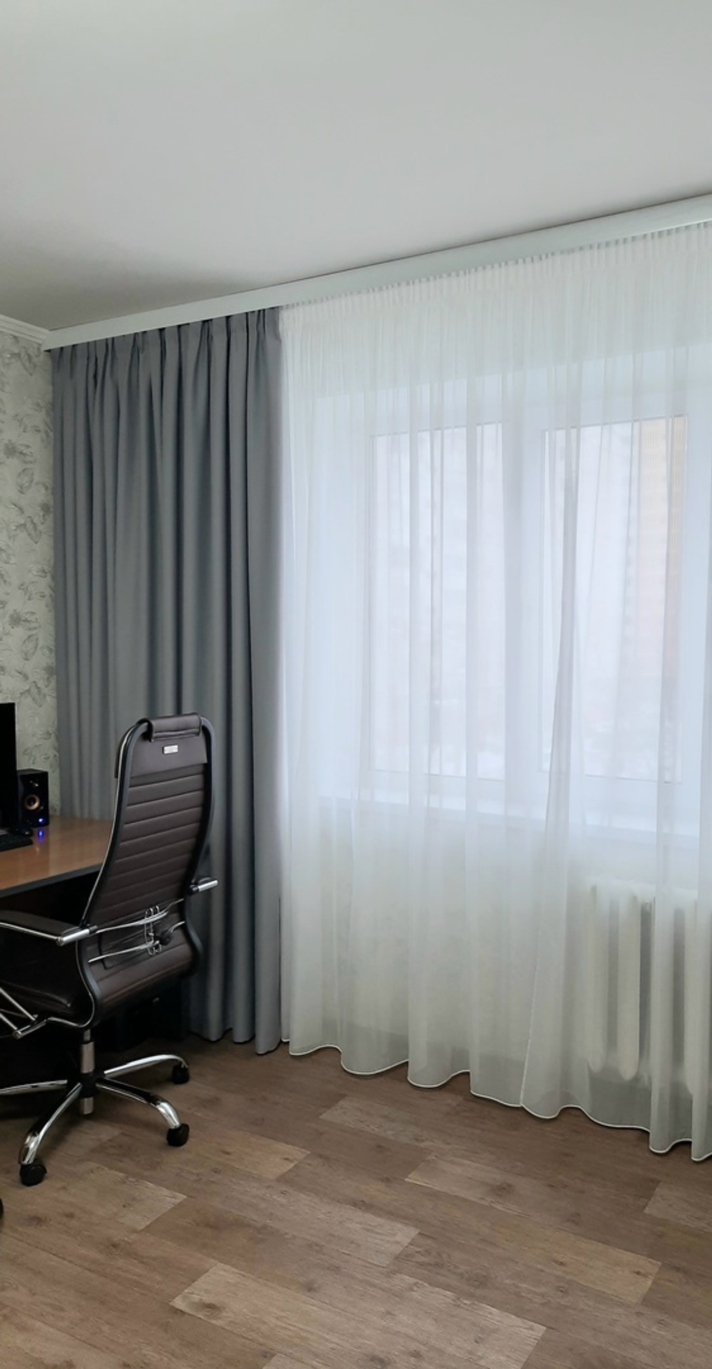 Блэкаут - это ткань, блокирующая свет полностью или частично.✨