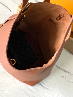 Louis Vuitton Low Key Hobo MM