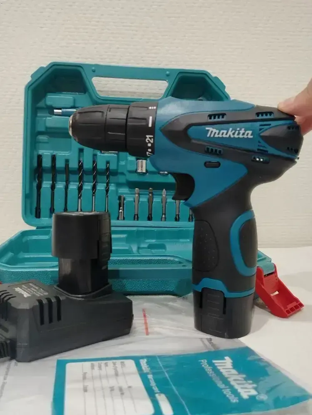 Дрель Шуруповерт Makita 18 v С набором