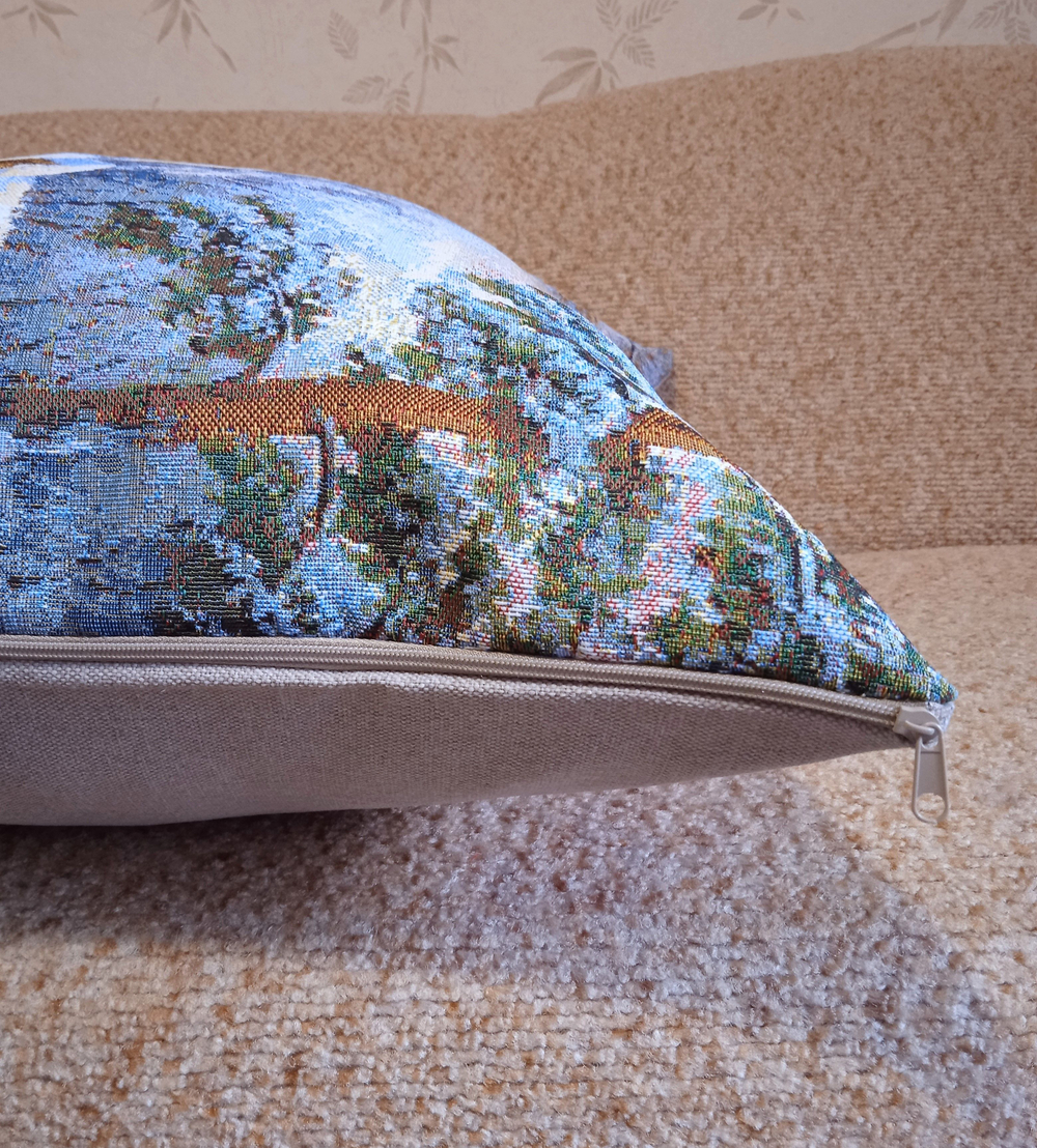 Декоративная гобеленовая наволочка для интерьерной подушки Зимнее утро 68х47