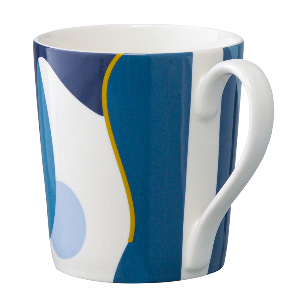 Кружка синего цвета с авторским принтом из коллекции freak fruit, 350мл