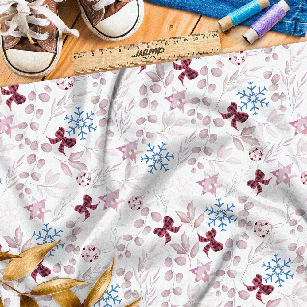 Ткань штапель красные листья, клетчатые банты и снежинки